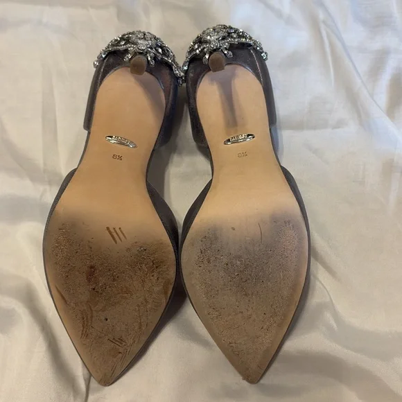 Badgley Mischka Pewter 3 1/2” Heels Karma II Design - Picture 5 of 6